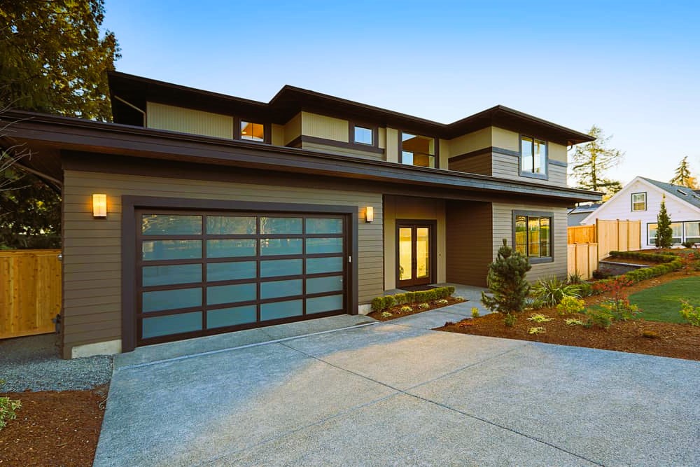 Nice house with garage