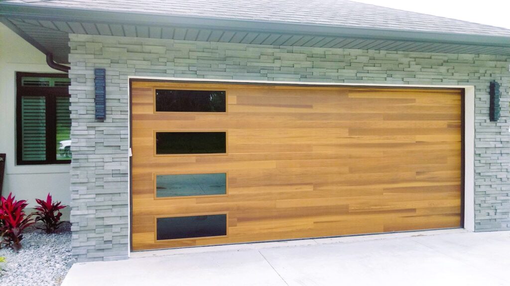 Classic strict gate design